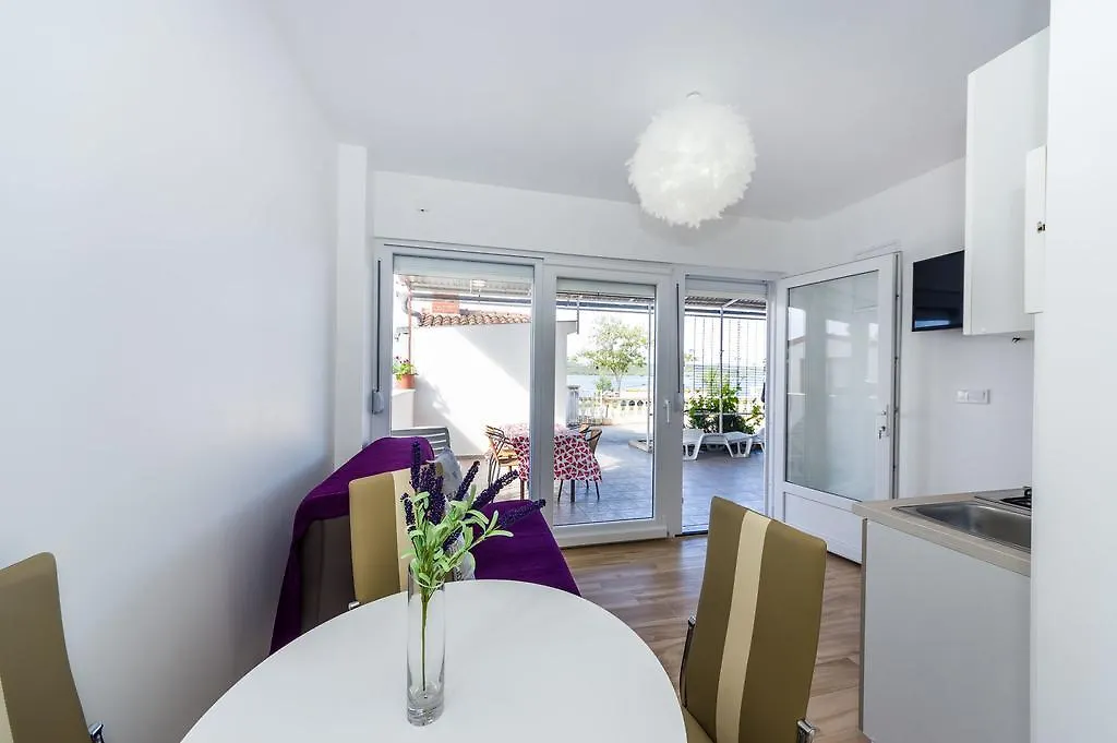 Apartments Miskovic Turanj