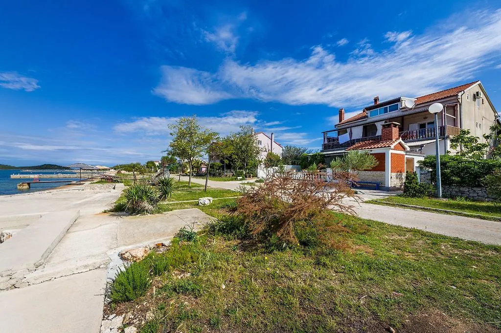 Apartments Miskovic Turanj