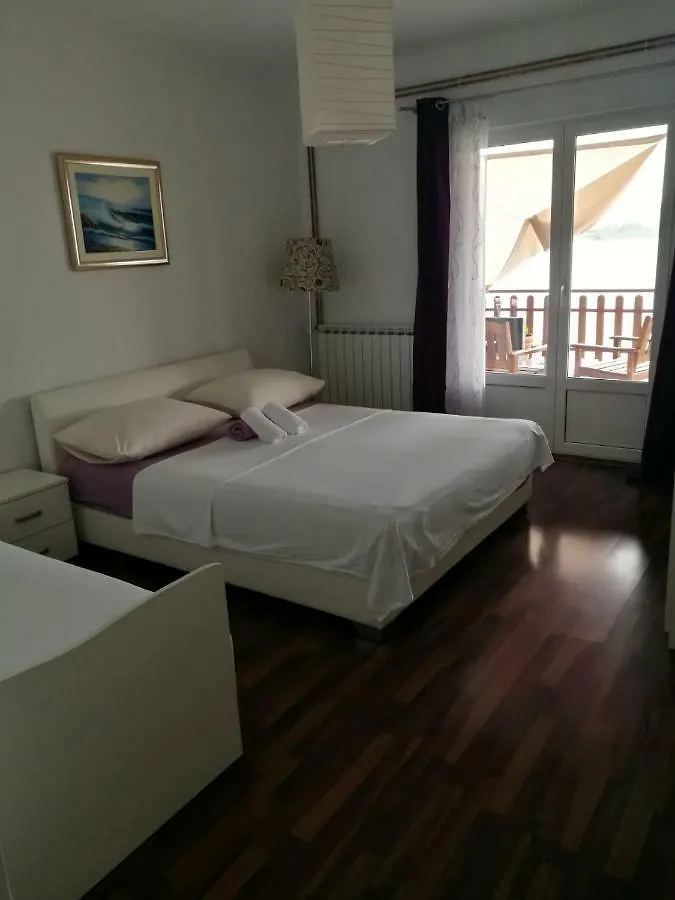 Apartments Miskovic Turanj